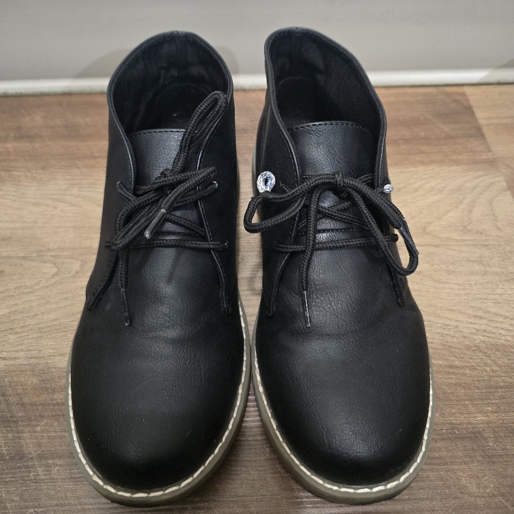 The Children's Place Black Dress Shoes - Picture 2 of 10